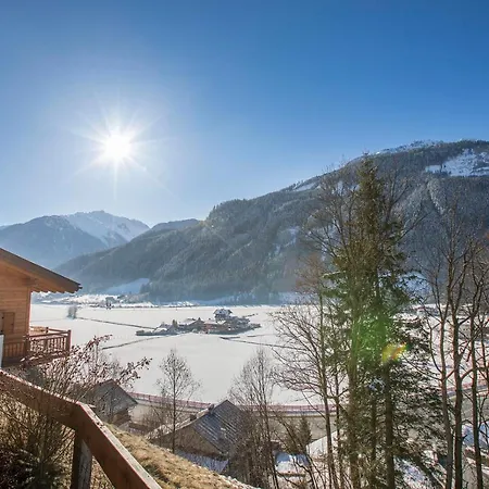 Ferienpark Schoneben Hotel Wald im Pinzgau